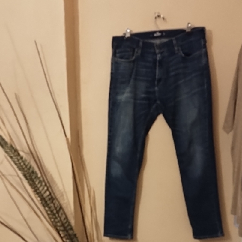 Hollister Mens Dark Blue Straight Jeans with Classic‎ Indigo Wash Size 34/30